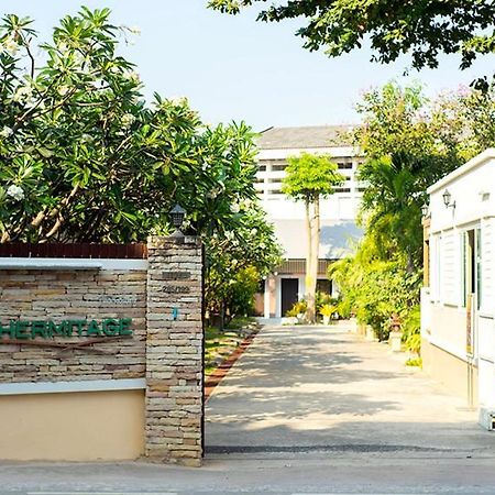 The Hermitage Pattaya Exterior foto